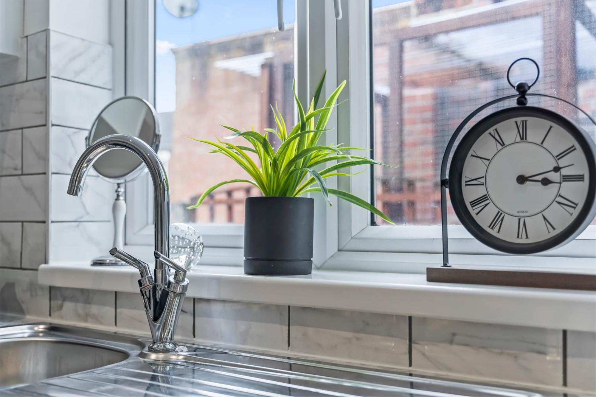 4 Bedroom, 2 Bath In Newcastle Town Centre Экстерьер фото