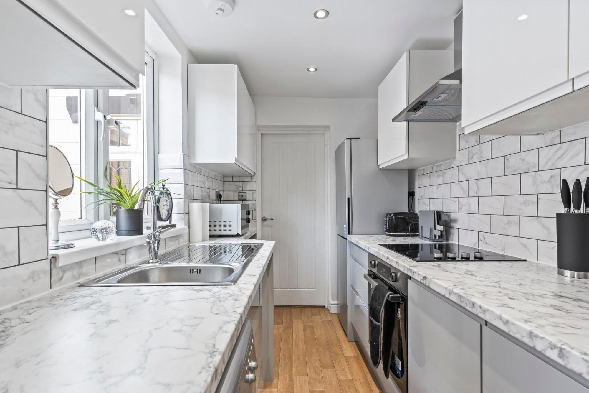 4 Bedroom, 2 Bath In Newcastle Town Centre Экстерьер фото